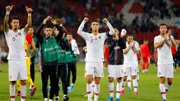 שחקני פורטוגל חוגגים