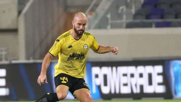 רומן גולוברט