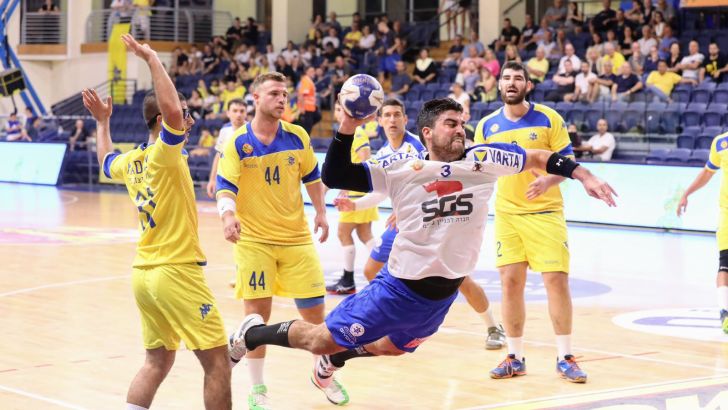 דניאל שקלים