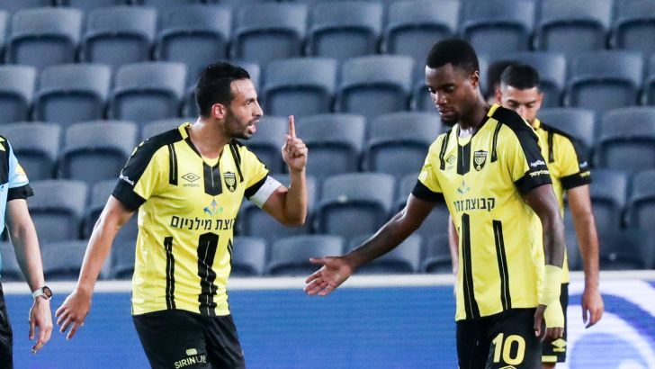 דן איינבינדר, פרדי פלומיין