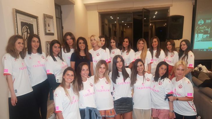 אלונה ברקת ונשות שחקני הפועל ב"ש