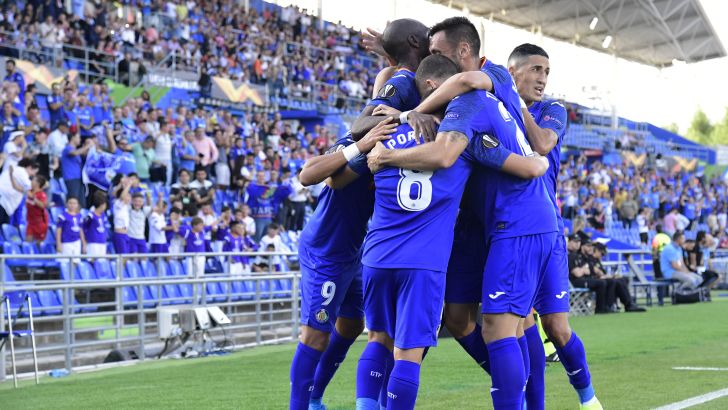 שחקני חטאפה חוגגים