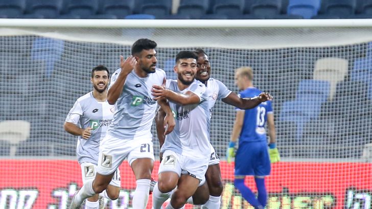 שחקני הפועל חדרה חוגגים