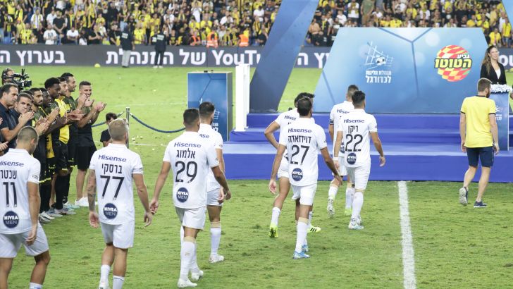 שחקני מכבי תל אביב מאוכזבים