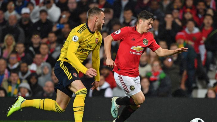 דניאל ג'יימס, קאלום צ'יימברס