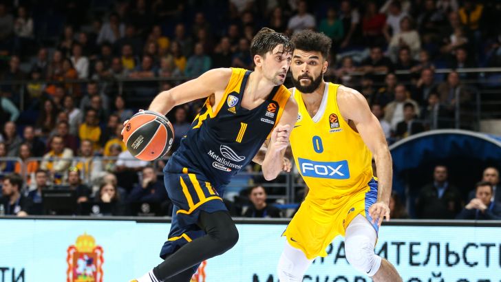 אלייז'ה בראיינט, אלכסיי שבד