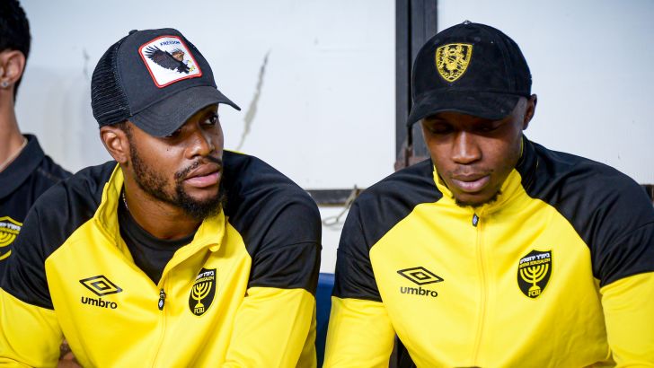 אנטואן קונטה , פרדי פלומיין