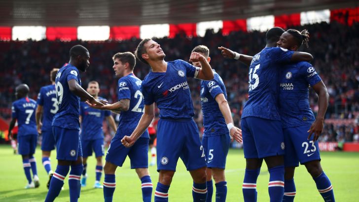 שחקני צ'לסי חוגגים