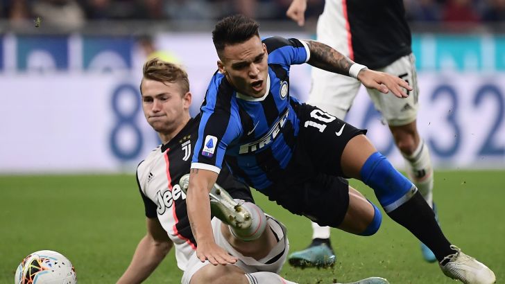 מתייס דה ליכט, לאוטרו מרטינס