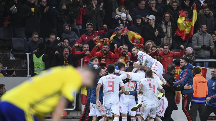 שחקני נבחרת ספרד חוגגים