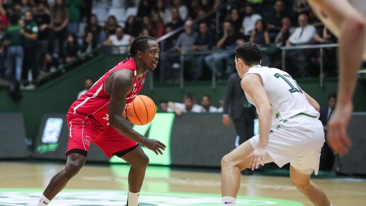 ג'ייקובן בראון