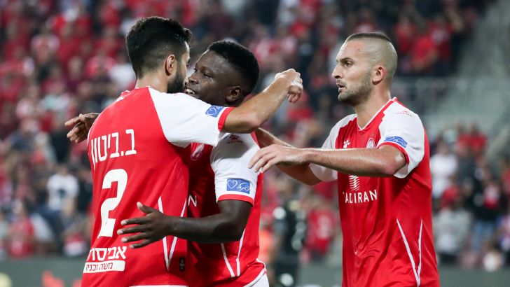 נייג'ל האסלביינק, בן ביטון, בן שהר