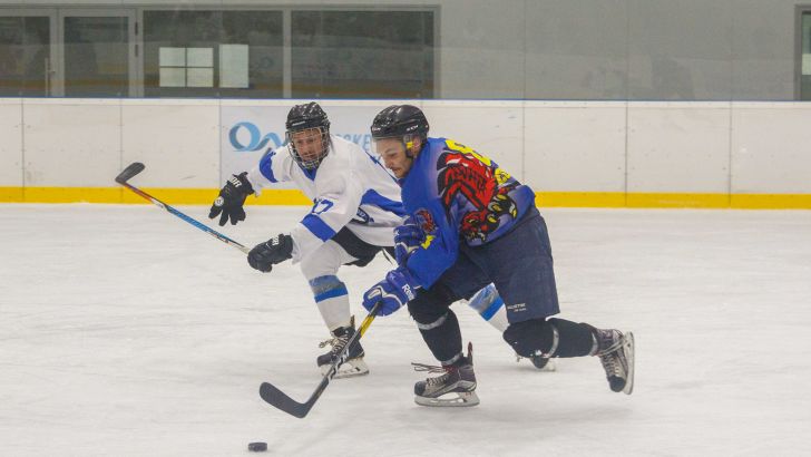 הוקי קרח בשרון