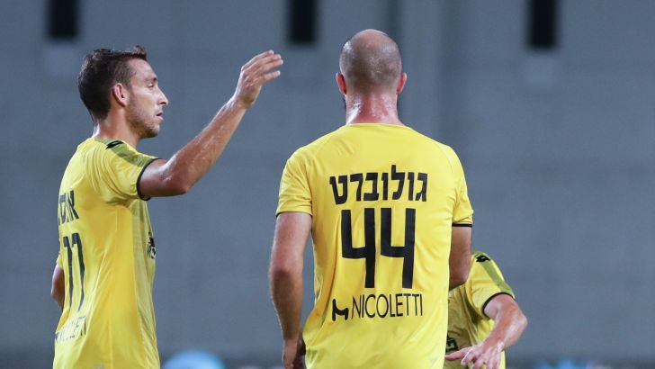 רומן גולוברט, ניקו אולסק