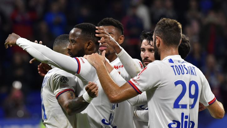 שחקני ליון חוגגים