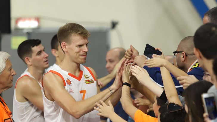 ג'ורדן סווינג