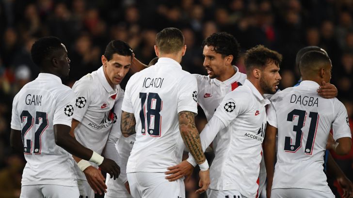 שחקני פריז סן ז'רמן חוגגים