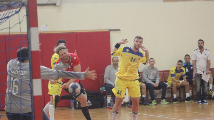 קלדרון לצד לנגהאנס