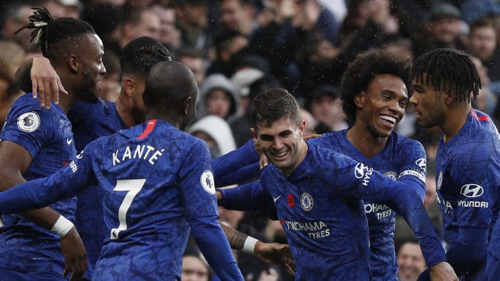 שחקני צ'לסי חוגגים