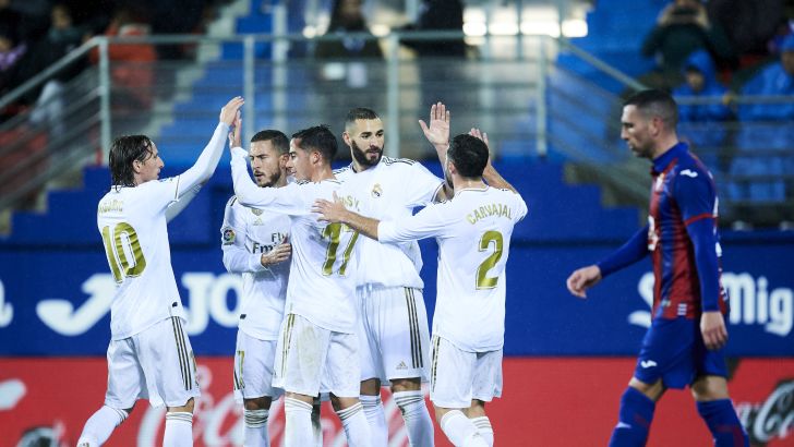 שחקני ריאל מדריד חוגגים