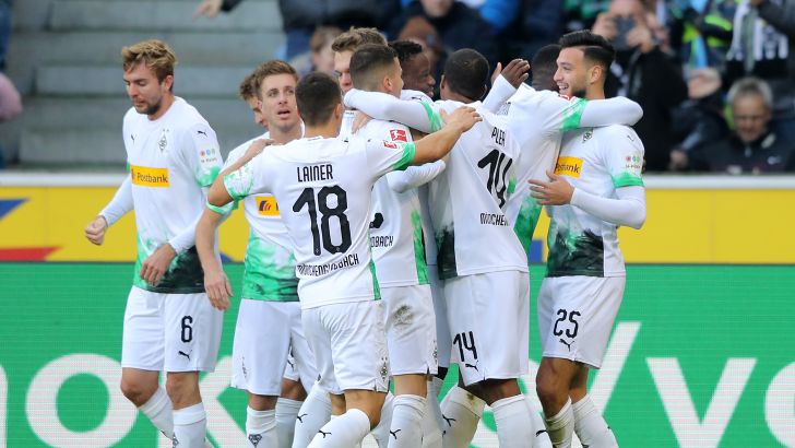 שחקני מנשנגלדבאך חוגגים