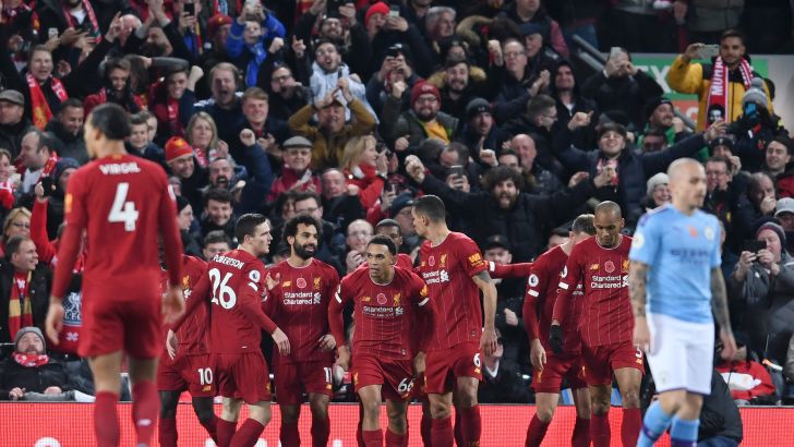 שחקני ליברפול חוגגים