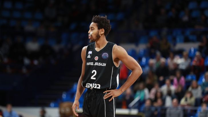 אייזיאה קאזינס