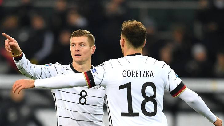 טוני קרוס, לאון גורצקה