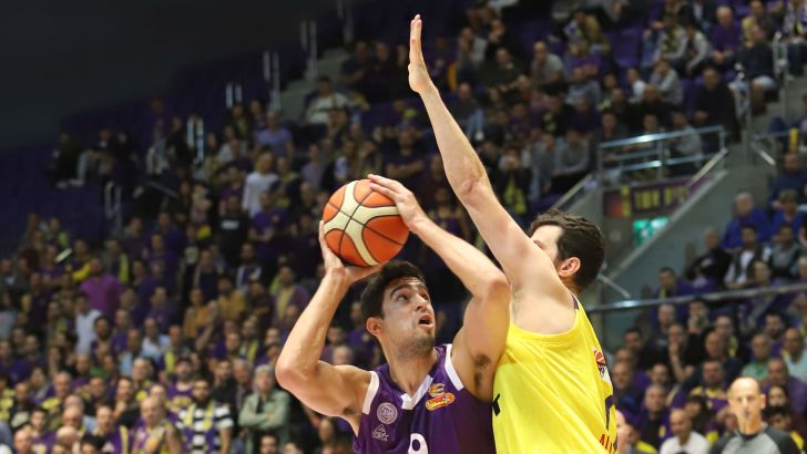 איתי שגב מול גיא פניני