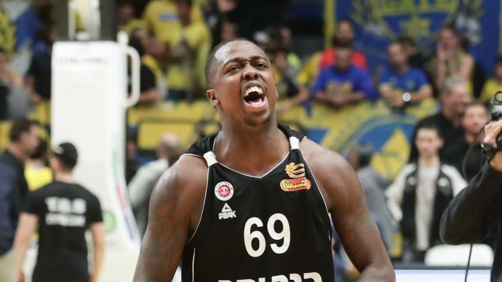 ג'ייקובן בראון