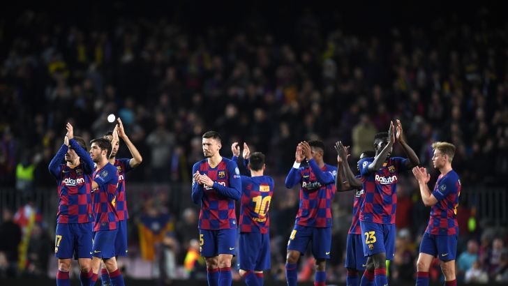 שחקני ברצלונה חוגגים