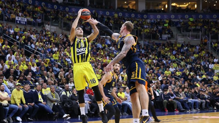 קוסטס סלוקאס