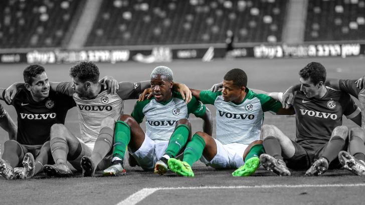 ז'אנדו פוקס , איקום אוטין