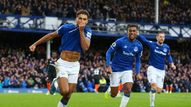 שחקני אברטון חוגגים