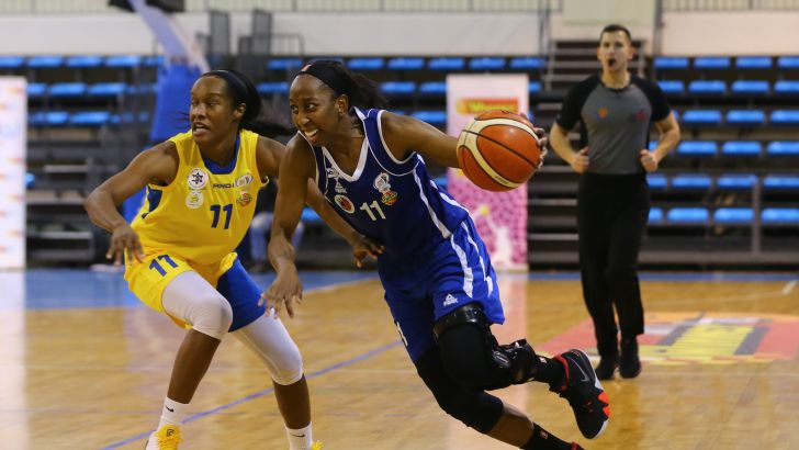 אליסון אייטהואר מול צ'לסי הופקינס