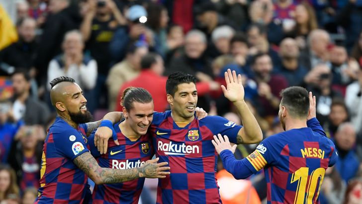 שחקני ברצלונה חוגגים