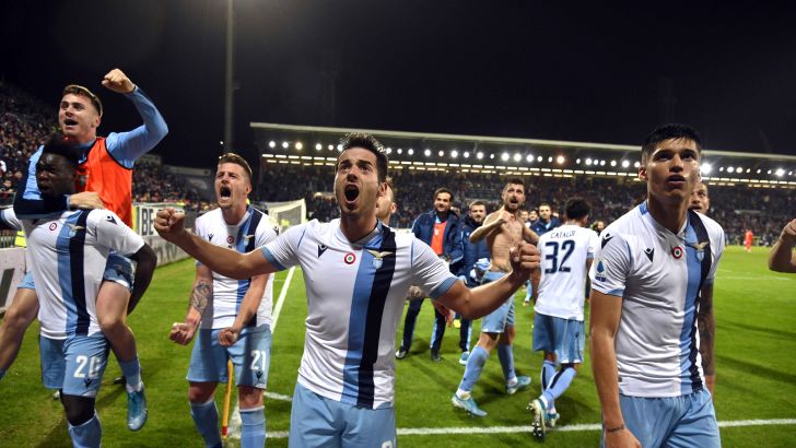 שחקני לאציו חוגגים