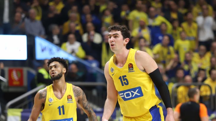 טיילר דורסי, ג'ייק כהן