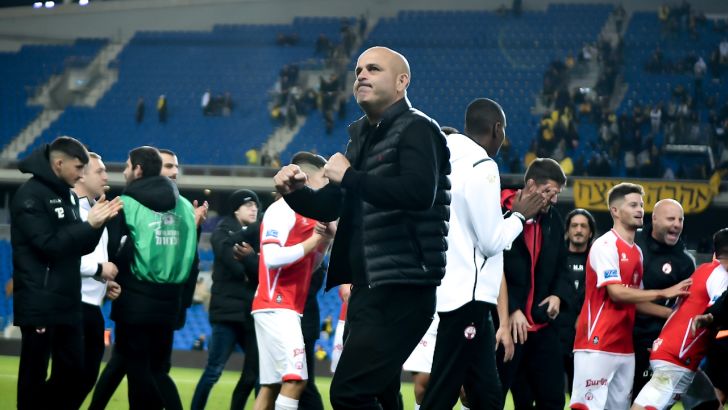 יוסי אבוקסיס חוגג