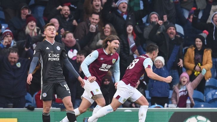 שחקני ברנלי חוגגים