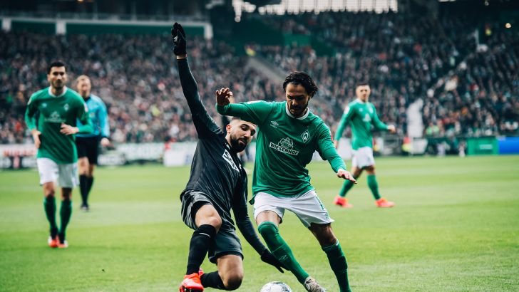 מונס דאבור שומר על לאונרדו ביטנקורט