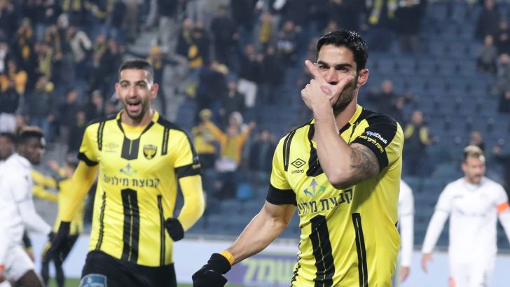 אופיר קריאף חוגג עם אור זהבי