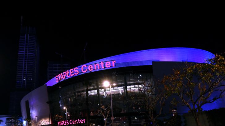 סטייפלס סנטר