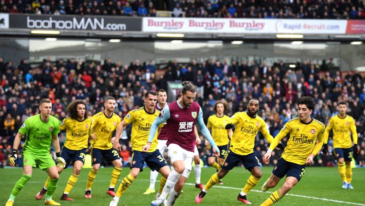 שחקני ארסנל נגד ברנלי