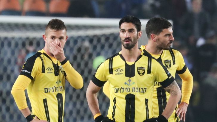 שחקני בית"ר ירושלים מאוכזבים