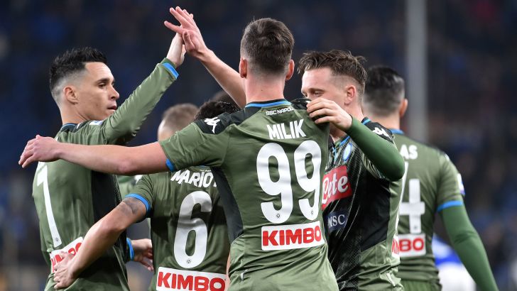 שחקני נאפולי חוגגים