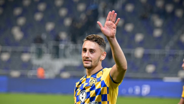 עומר אצילי חוגג