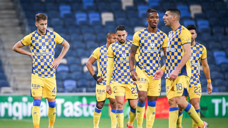 שחקני מכבי תל אביב מאוכזבים