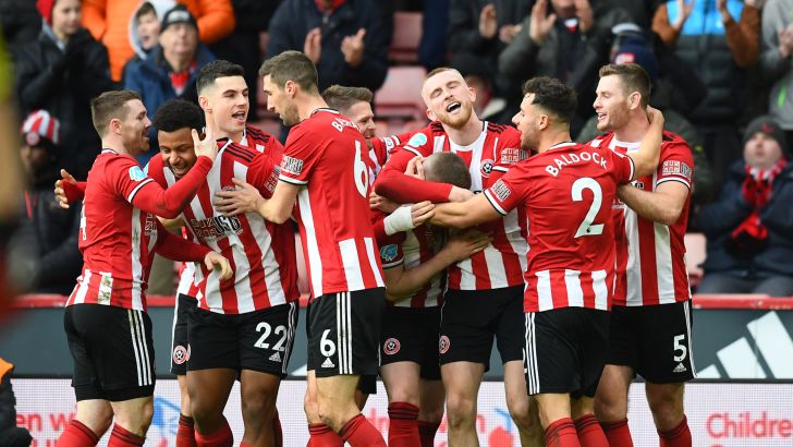 שחקני שפילד יונייטד חוגגים