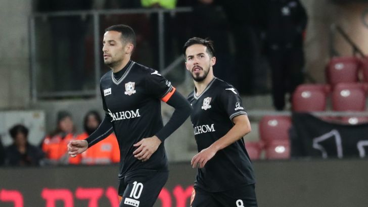 יחמיר היקה, סהר לוי